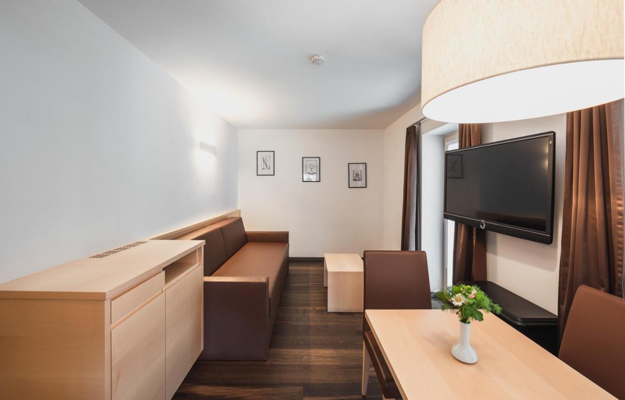 Hotel Bischofhof - Bistro Jasmin Киуза Екстериор снимка