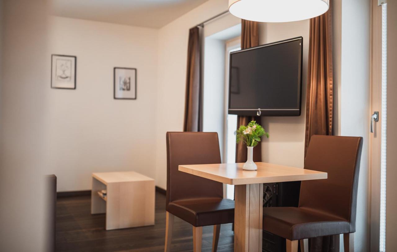 Hotel Bischofhof - Bistro Jasmin Киуза Екстериор снимка