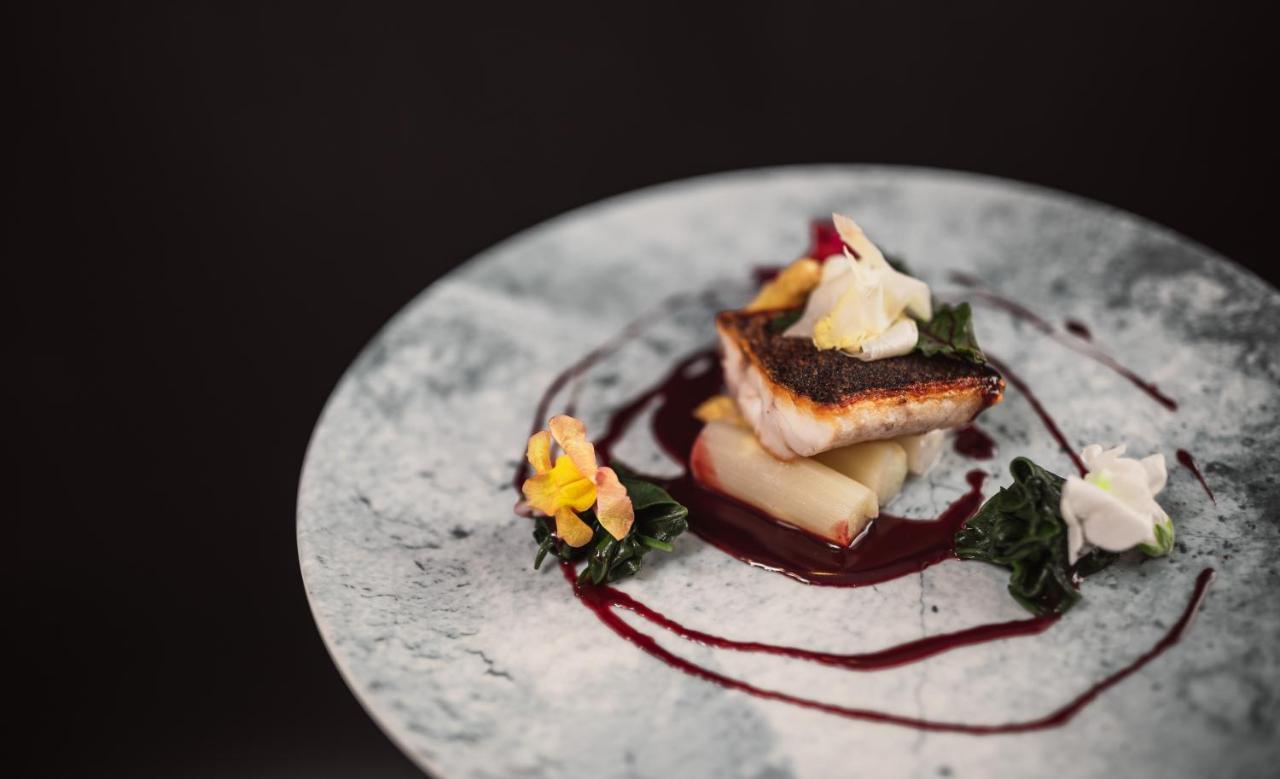 Hotel Bischofhof - Bistro Jasmin Киуза Екстериор снимка