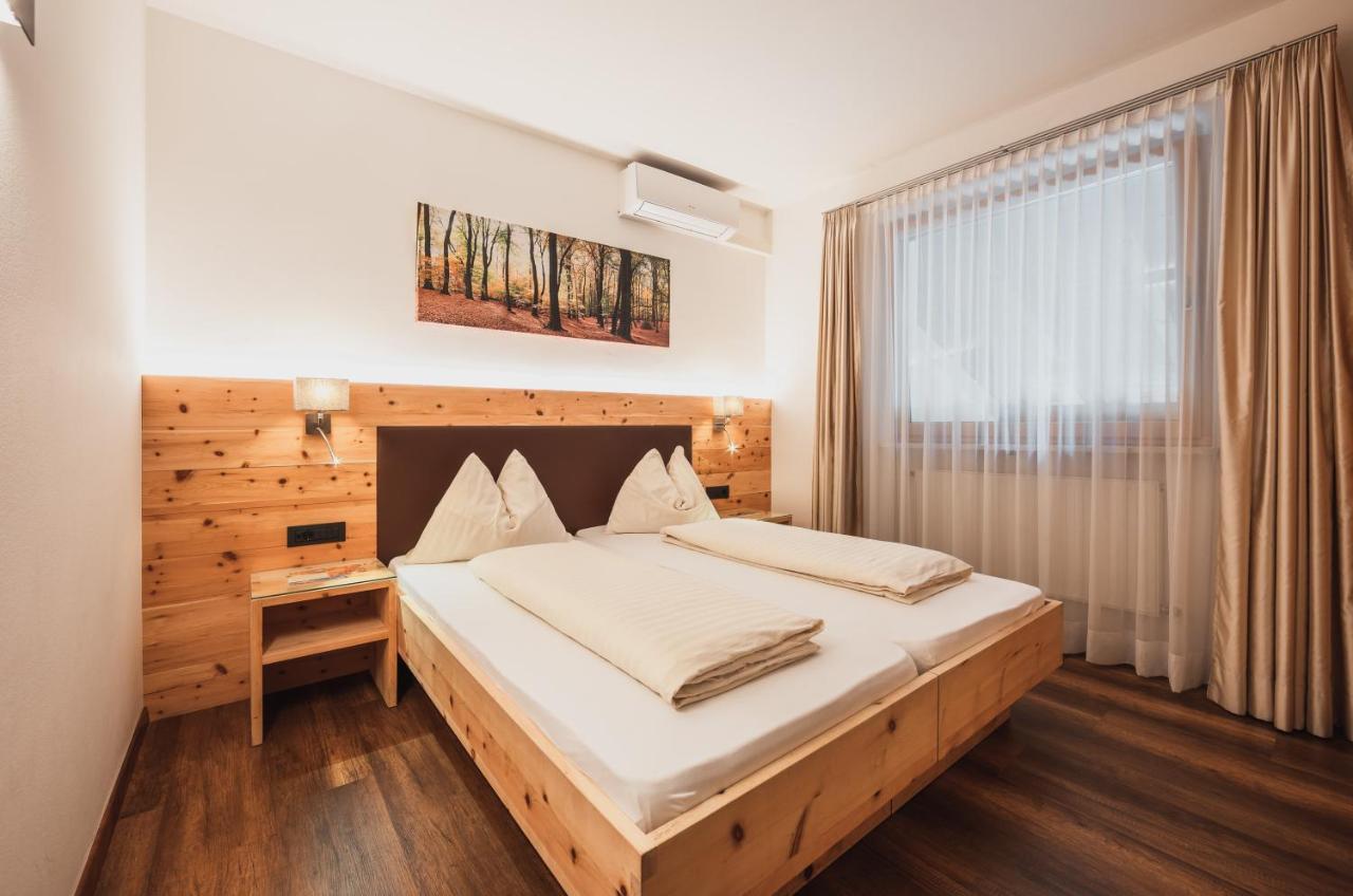 Hotel Bischofhof - Bistro Jasmin Киуза Екстериор снимка