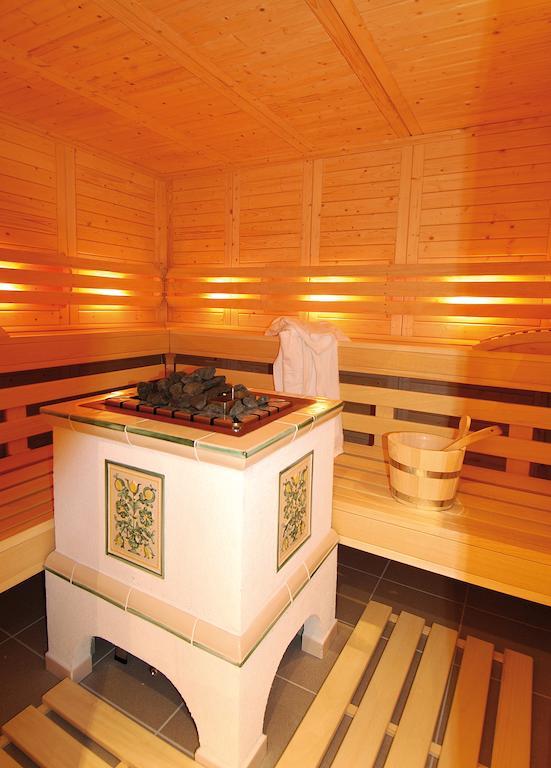 Hotel Bischofhof - Bistro Jasmin Киуза Екстериор снимка